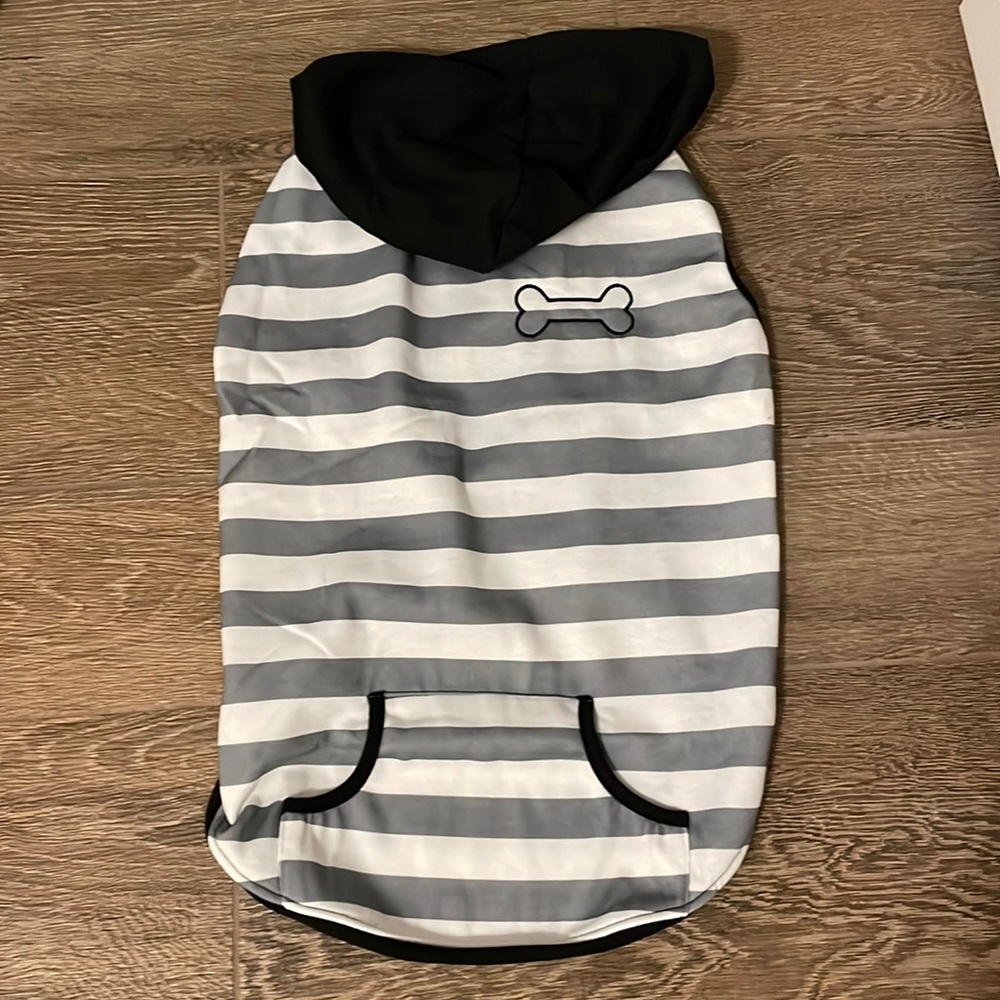 Dog gray white stripe Hoodie Sweatshirt XXL BY Frisco NWT Bone Embroidered
